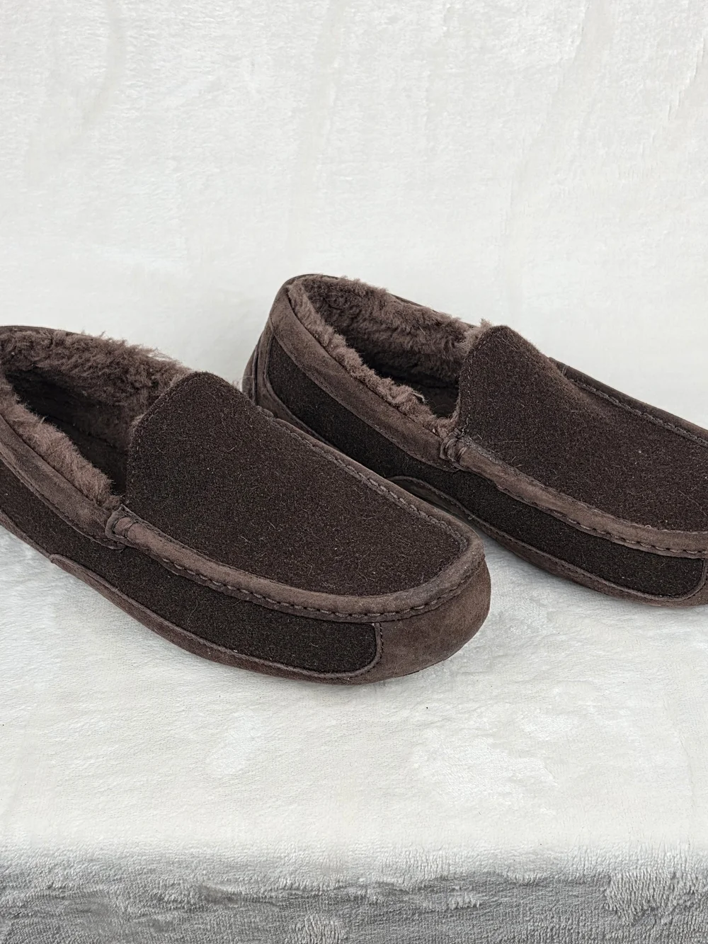 UGG‎ Ascot Slipper Men's 11 Espresso Brown Suede Wool Lined Moccasin Loafer